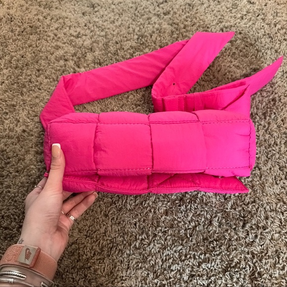 NWOT Bottega Veneta Puffer Side Bag Dupe - Picture 6 of 14